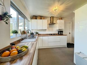 Photo 22- click for photo gallery